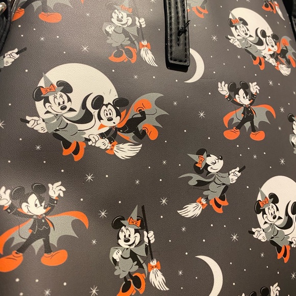 Loungefly Disney Mickey and Minnie All Over Halloween Crossbody Handbag - EUC - Picture 9 of 12